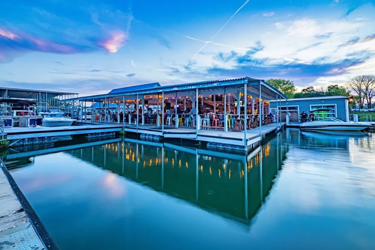 Amigo's by the Dock