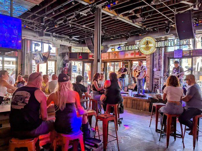 Dierks Bentley’s Whiskey Row