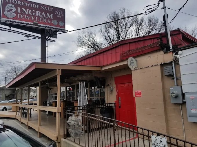 Roadside Bar & Grill