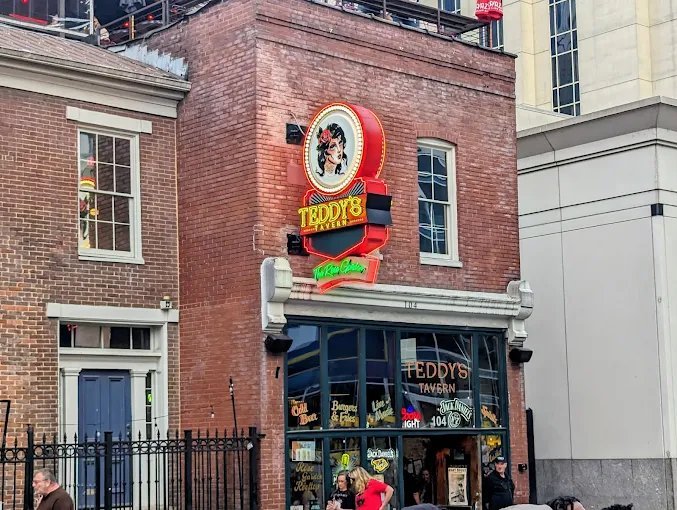 Teddy's Tavern