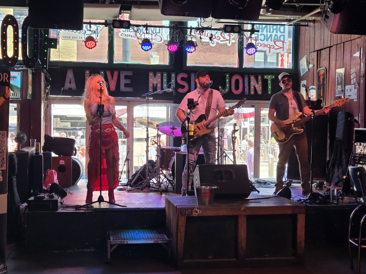Tin Roof Broadway